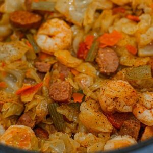 Delicious Fried Cabbage with Shrimp Recipe: Ready in Just 30 Minutes!